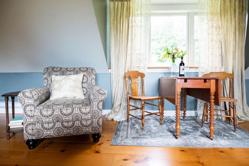 Craftsbury Farmhouse Екстер'єр фото