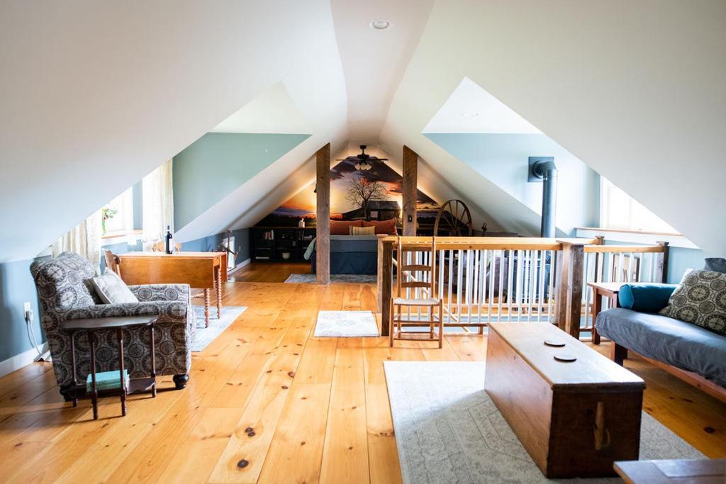 Craftsbury Farmhouse Екстер'єр фото