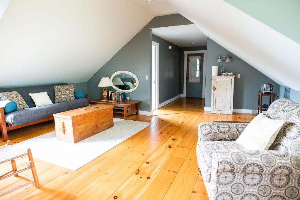 Craftsbury Farmhouse Екстер'єр фото